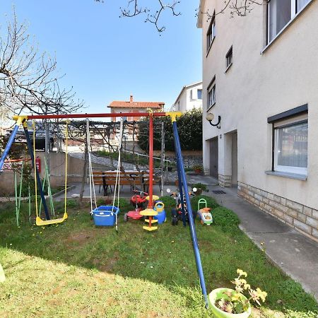 Cosy Holiday Home In Zadar With Garden Εξωτερικό φωτογραφία