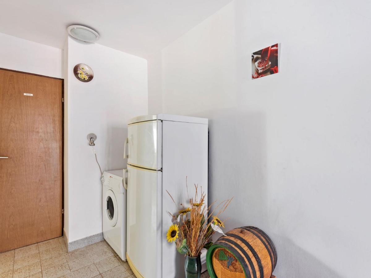 Cosy Holiday Home In Zadar With Garden Εξωτερικό φωτογραφία