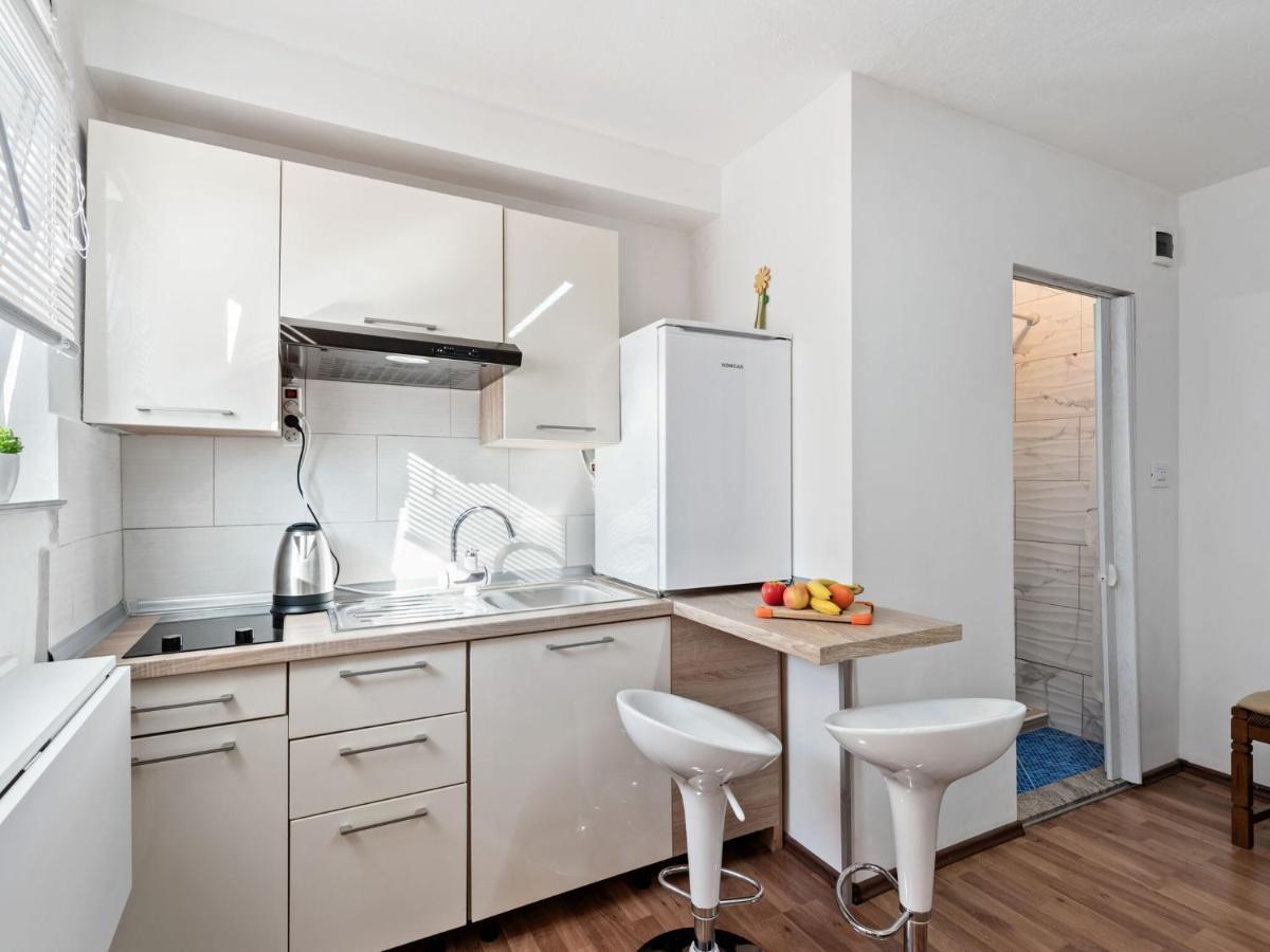Cosy Holiday Home In Zadar With Garden Εξωτερικό φωτογραφία